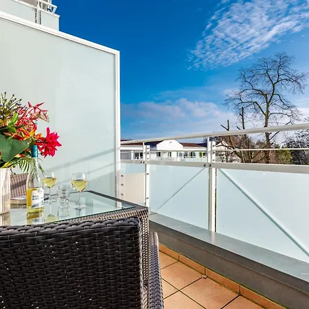 Luv & Lee Balticloft - Sauna, Kamin, 150m Zum