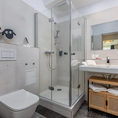 Luv & Lee Balticloft - Sauna, Kamin, 150m Zum Appartement Zingst